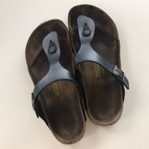 Metallic Blue Birkenstocks Gizeh—Size 37